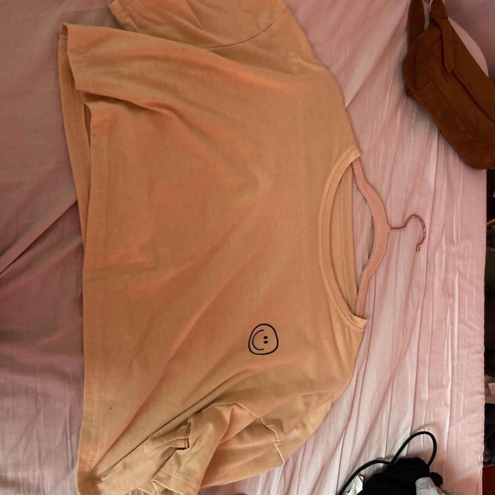 SHEIN Light Peach Smiley Crop Top